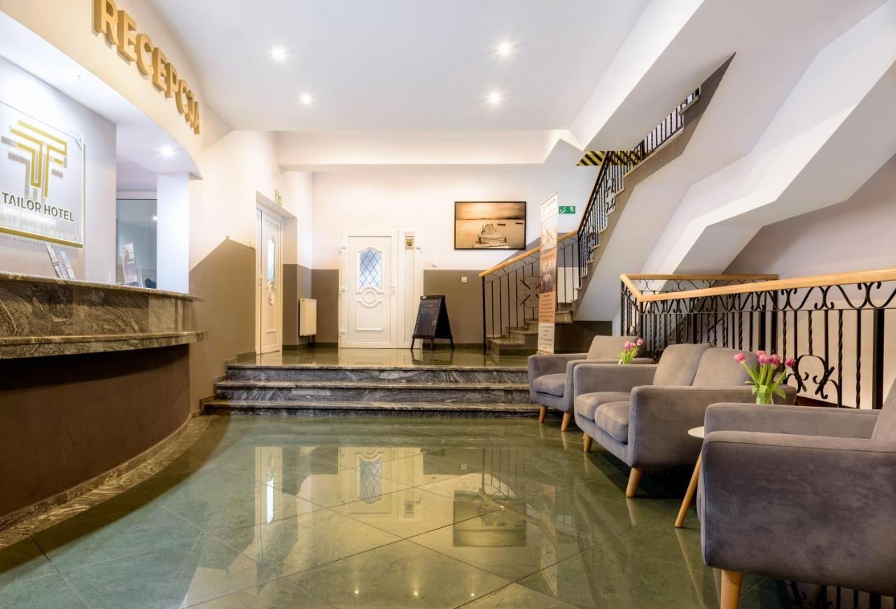 Tailor Hotel Sport & Conference Моронг Екстериор снимка